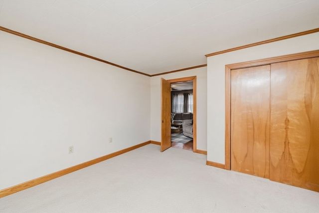 20 Wilcox St, Fall River, MA 02724