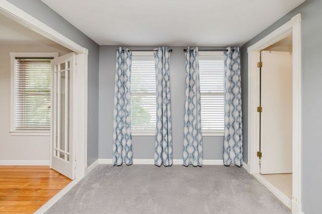 20 Wilcox St, Fall River, MA 02724