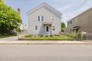 20 Wilcox St, Fall River, MA 02724