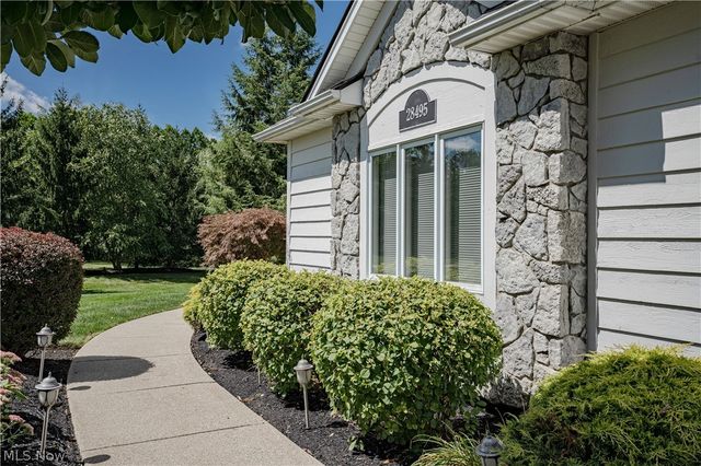 28495 Blue Pond Trail, Solon, OH 44139