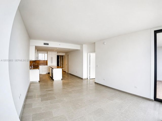 88 SW 7th Street 2206, Miami, FL 33130
