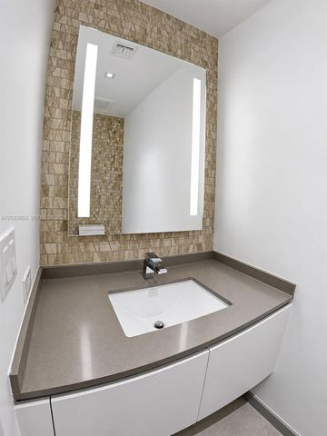 88 SW 7th Street 2206, Miami, FL 33130