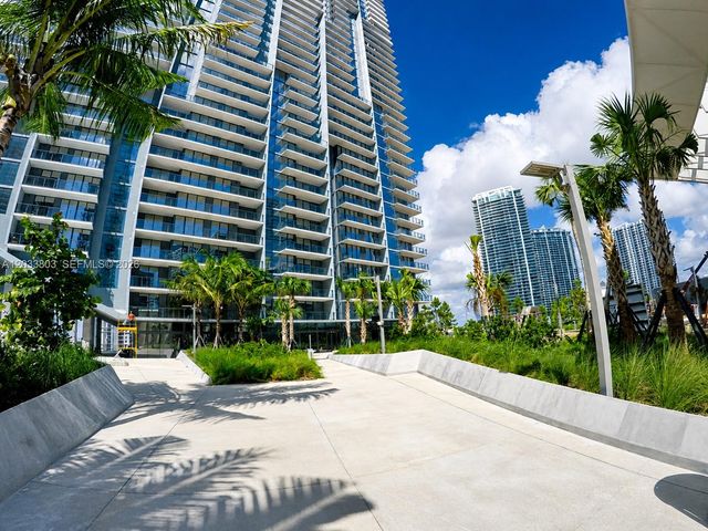 88 SW 7th Street 2206, Miami, FL 33130