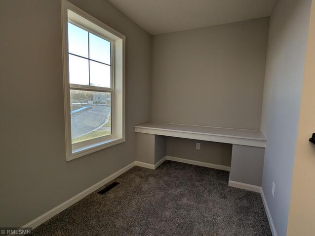 10563 Goodview Avenue S, Cottage Grove, MN 55016