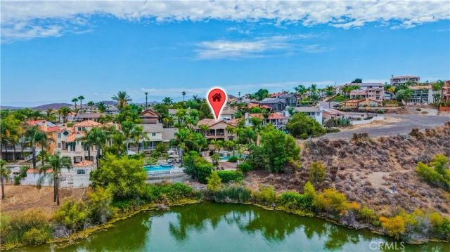 22049 Loch Lomond, Canyon Lake, CA 92587