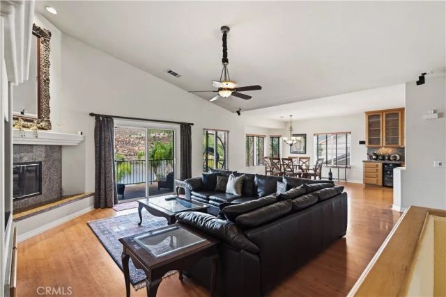 22049 Loch Lomond, Canyon Lake, CA 92587