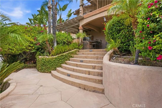 22049 Loch Lomond, Canyon Lake, CA 92587