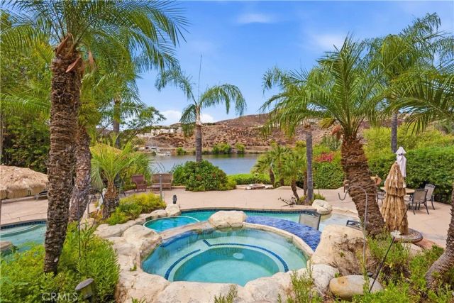 22049 Loch Lomond, Canyon Lake, CA 92587