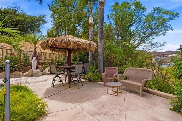 22049 Loch Lomond, Canyon Lake, CA 92587
