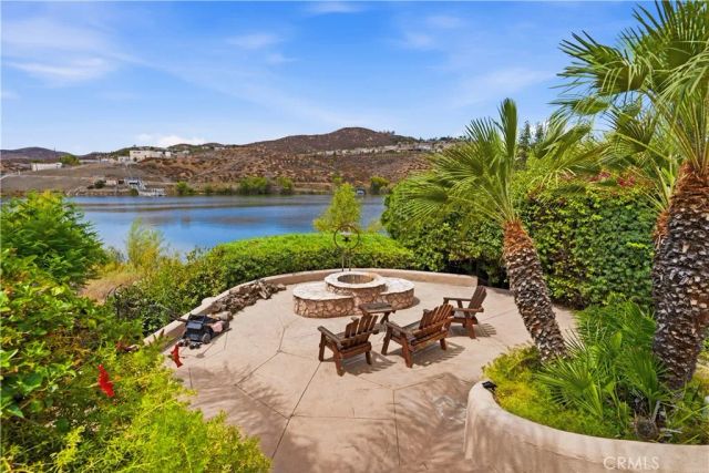 22049 Loch Lomond, Canyon Lake, CA 92587