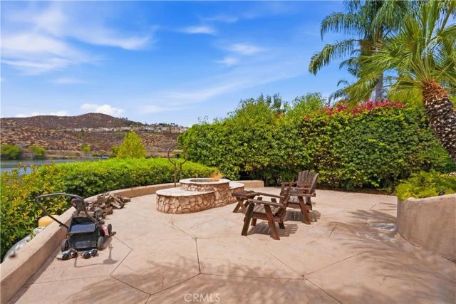 22049 Loch Lomond, Canyon Lake, CA 92587
