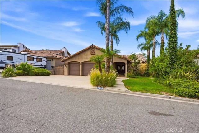 22049 Loch Lomond, Canyon Lake, CA 92587