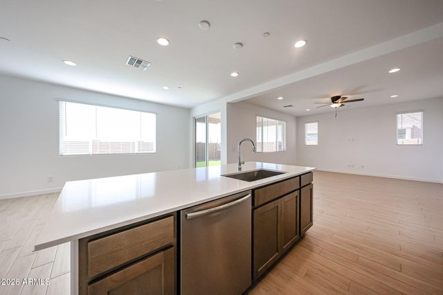 12039 W CALLE DE POMPAS Lane, Peoria, AZ 85383