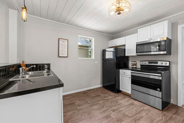 240 Sidney Street E, Saint Paul, MN 55107