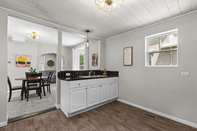 240 Sidney Street E, Saint Paul, MN 55107