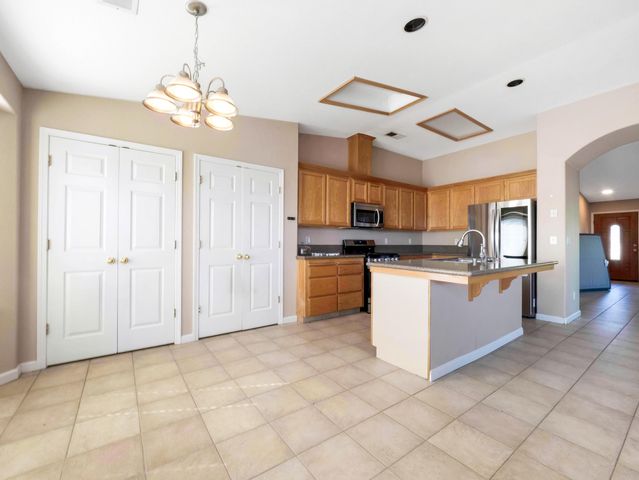 697 Leta Mae Court, Exeter, CA 93221