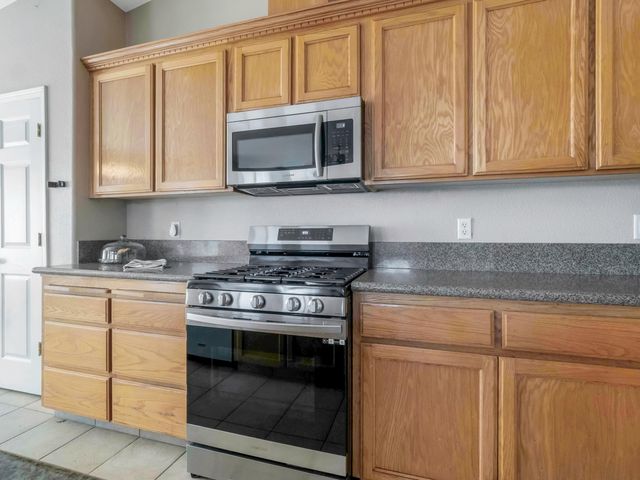 697 Leta Mae Court, Exeter, CA 93221