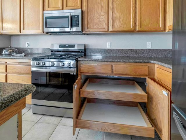 697 Leta Mae Court, Exeter, CA 93221