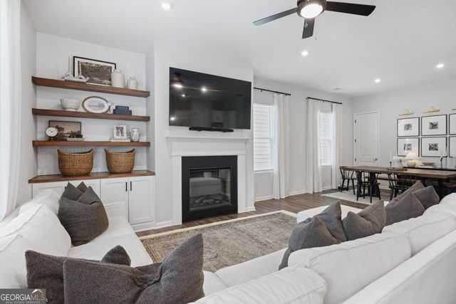 416 Madison Lakeview Drive, Acworth, GA 30102