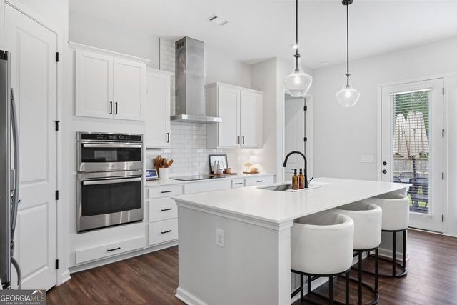 416 Madison Lakeview Drive, Acworth, GA 30102