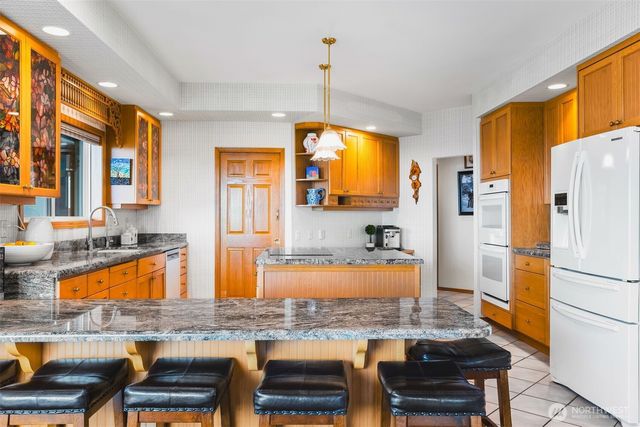 184 Dow Ridge Drive N, Eatonville, WA 98328