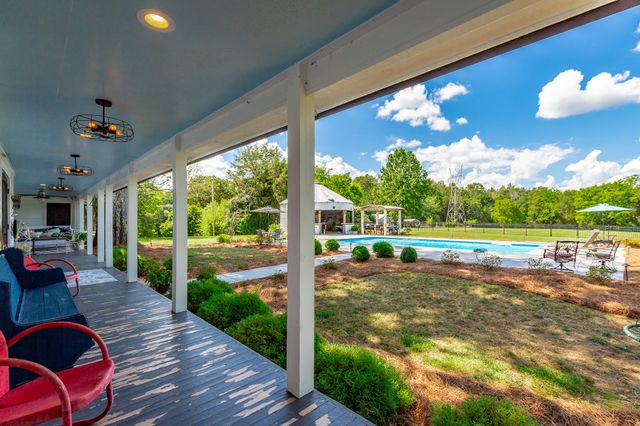 680 Glass Mill Rd, Chickamauga, GA 30707