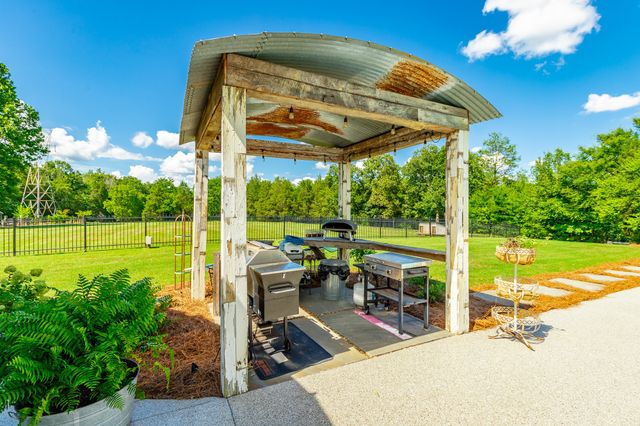 680 Glass Mill Rd, Chickamauga, GA 30707