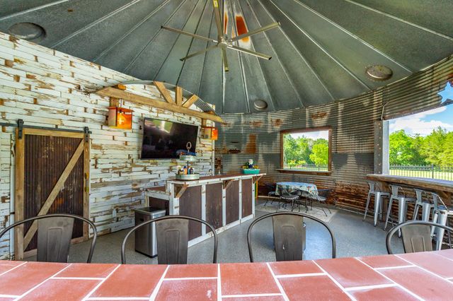 680 Glass Mill Rd, Chickamauga, GA 30707