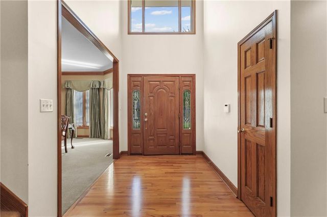 2436 NW Valley View Drive, Lee's Summit, MO 64081