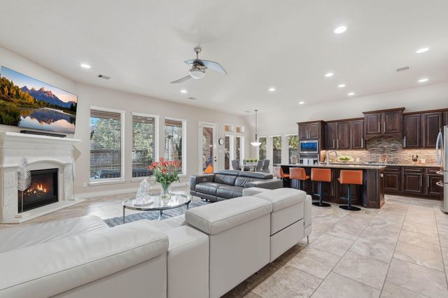 127 Deerchase Drive, Conroe, TX 77384