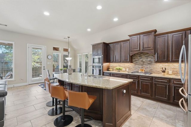 127 Deerchase Drive, Conroe, TX 77384