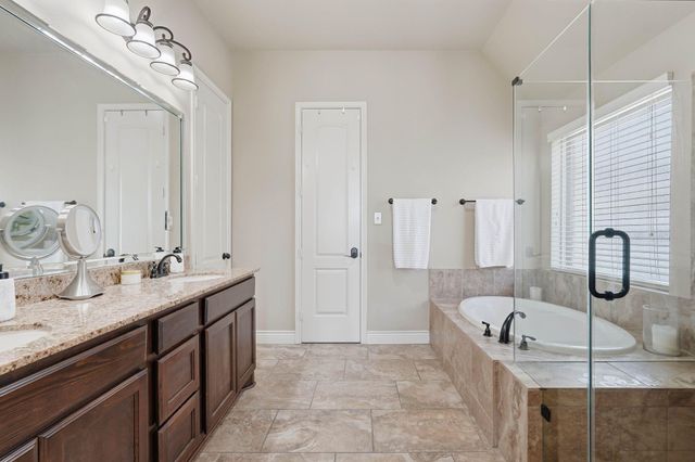 127 Deerchase Drive, Conroe, TX 77384