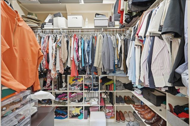 127 Deerchase Drive, Conroe, TX 77384