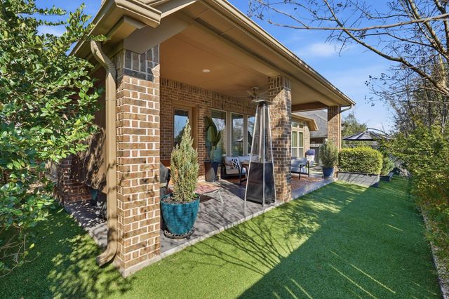 127 Deerchase Drive, Conroe, TX 77384