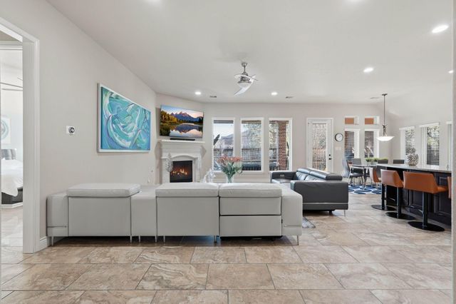 127 Deerchase Drive, Conroe, TX 77384