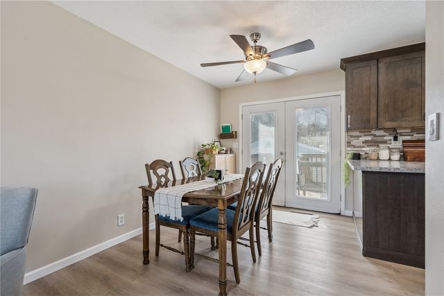 1525 N Ave NW, Cedar Rapids, IA 52405