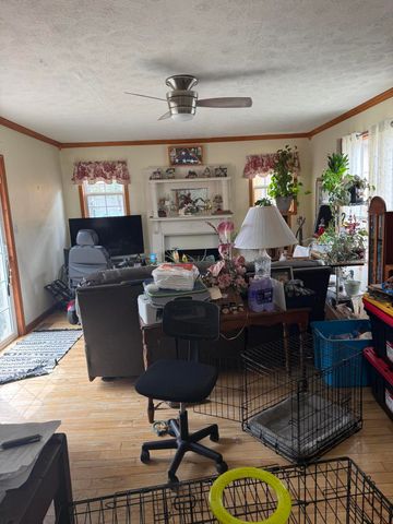 3024 Springs Branch Drive, London, KY 40744