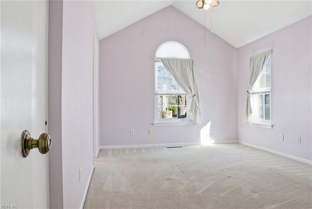 1645 Cottenham LN, Virginia Beach, VA 23454