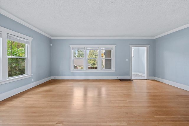 1708 E 18th Ave, Spokane, WA 99203