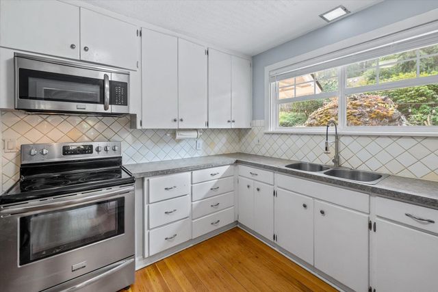 1708 E 18th Ave, Spokane, WA 99203