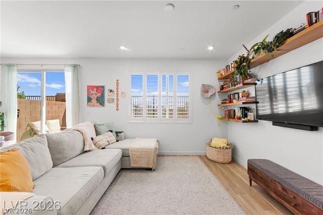 680 Echelon Street, Las Vegas, NV 89138