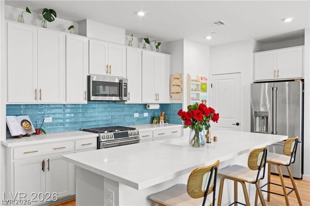 680 Echelon Street, Las Vegas, NV 89138