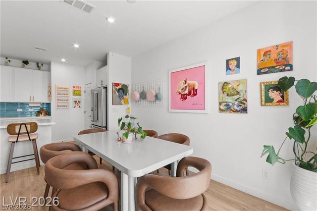 680 Echelon Street, Las Vegas, NV 89138