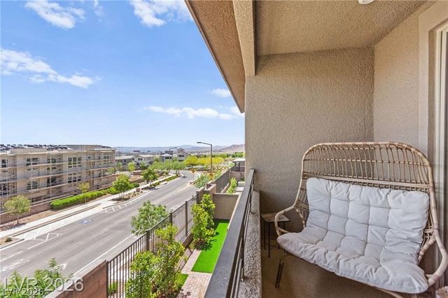 680 Echelon Street, Las Vegas, NV 89138