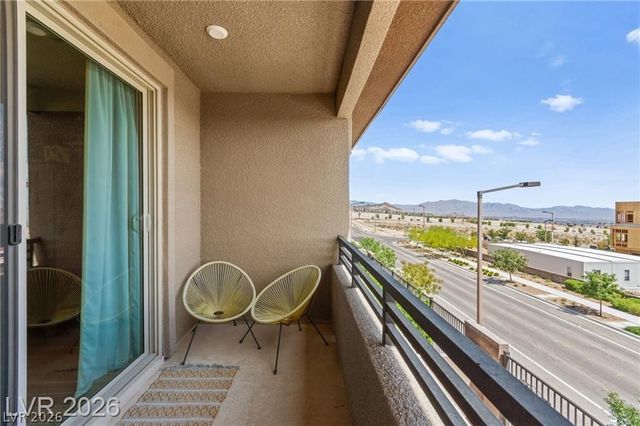 680 Echelon Street, Las Vegas, NV 89138