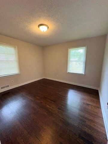 2174 Trailwood Drive SE, Smyrna, GA 30080