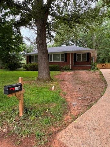 2174 Trailwood Drive SE, Smyrna, GA 30080