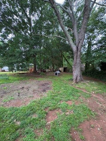2174 Trailwood Drive SE, Smyrna, GA 30080