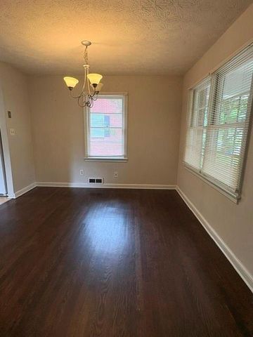 2174 Trailwood Drive SE, Smyrna, GA 30080
