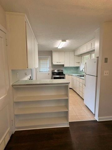 2174 Trailwood Drive SE, Smyrna, GA 30080